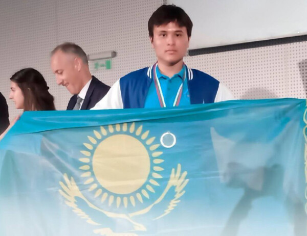 Казахстанский школьник стал лучшим физиком Европы