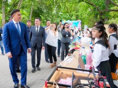 Тысячи детей приняли участие в празднике «Бақытты балалық үшін» в Шымкенте