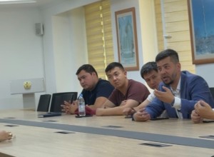 В Алматы прошли публичные обсуждения по вопросам внедрения коммунальных платных парковок