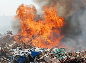 Пожар на полигоне ТБО в Алматинской области охватил 500 кв. метров
