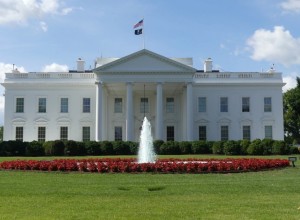 Три американских СМИ подали в суд на администрацию Трампа