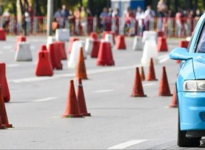 Правила сдачи на права изменят в Казахстане: Пересдача на следующий день и платные попытки
