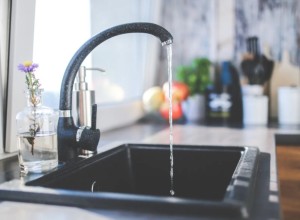 Жители ЗКО переплачивали за питьевую воду из-за неоформленных объектов водоснабжения
