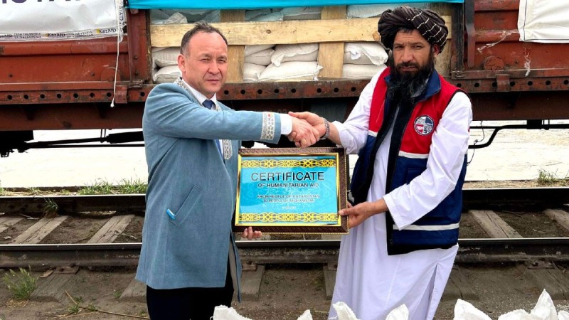 36 вагонов гумпомощи из Казахстана прибыло в Афганистан