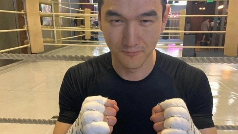 Казахского комика Нурлана Сабурова вызвал на бой Артем Дзюба
