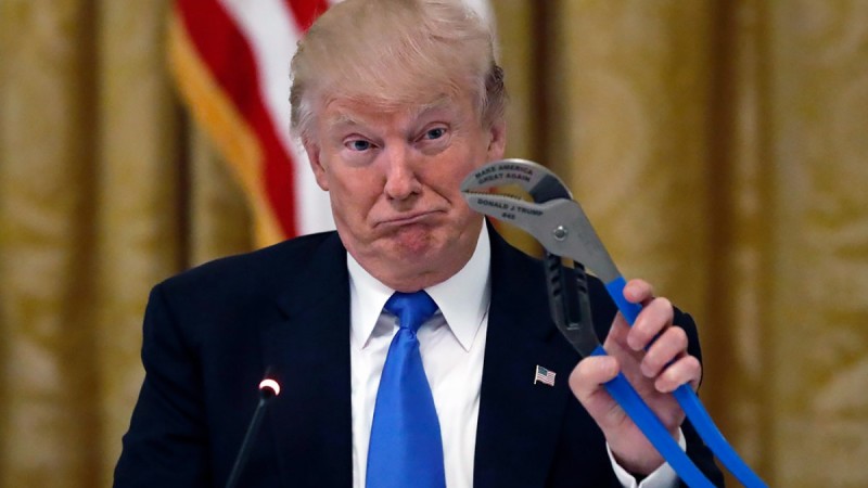 Трамп: «Украина и Россия заработают много денег в случае заключения мира»