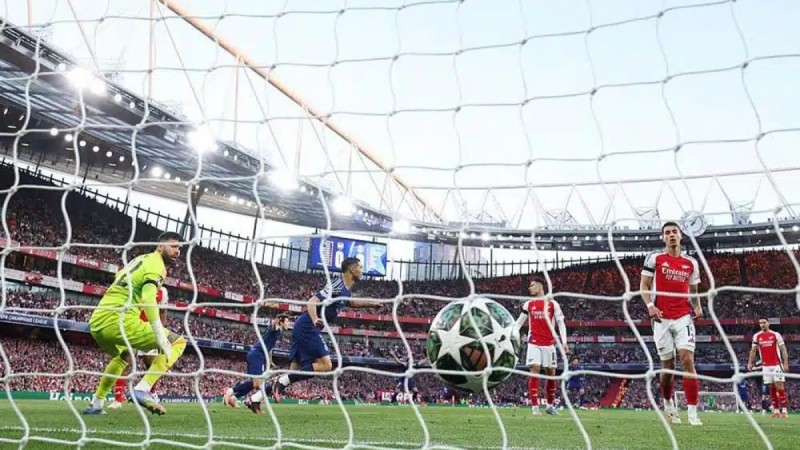 ЛЧ: ПСЖ в гостях обыграл «Арсенал»