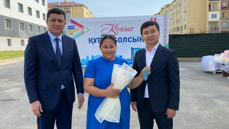 Не мечта, а реальность: 144 шымкентские семьи обрели крышу над головой