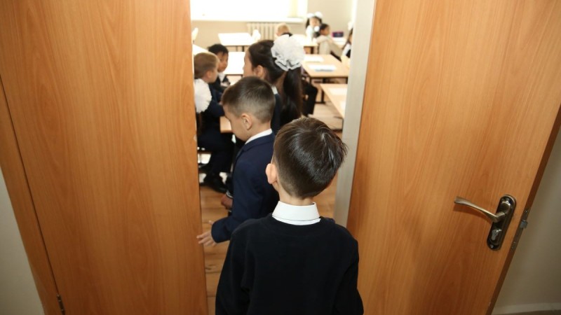 Аварийных и трехсменных школ не осталось в Казахстане