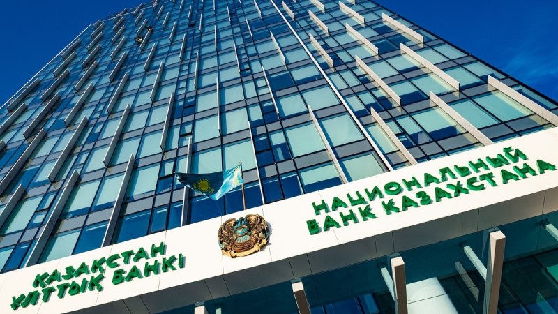 Курс тенге остался неизменным