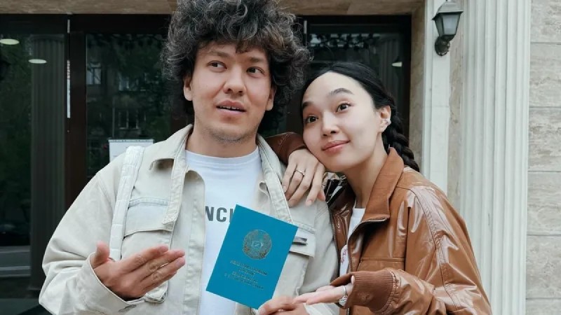 "Когда жизнь дарит тебе мандарины и любовь": Грандиозная свадьба дочери Жанар Айжановой вызвала волну возмущения