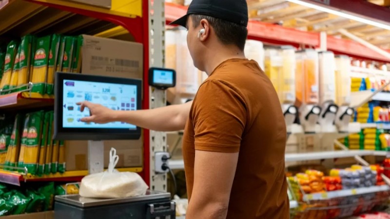 Сколько казахстанцы тратят на еду