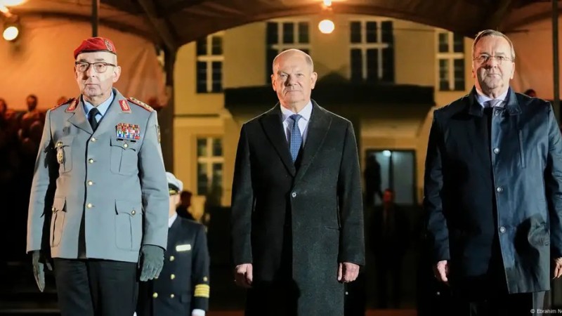 Beatles, Бах и Арета Франклин: как проводили канцлера Шольца