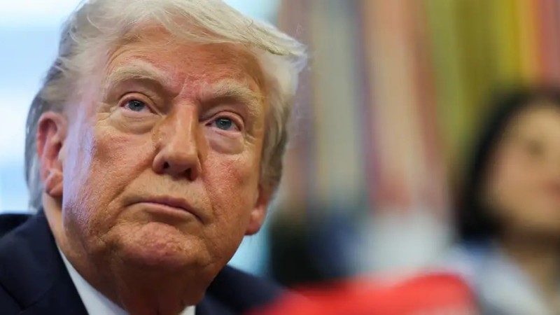 Трамп заявил о капитуляции хуситов