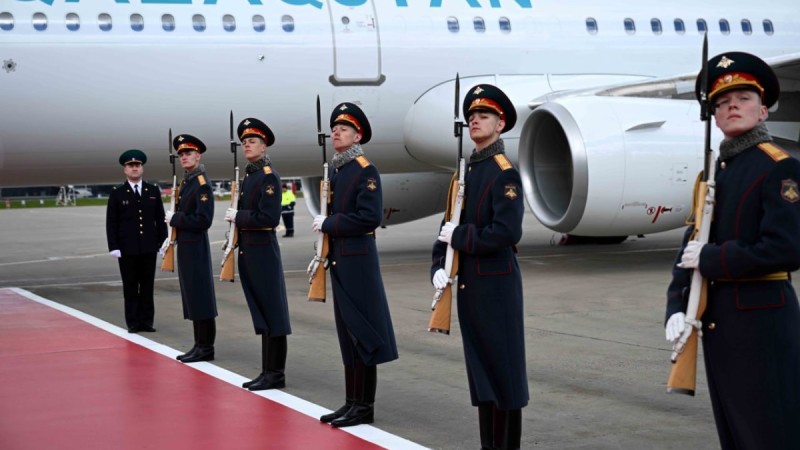 Токаев прибыл в Москву