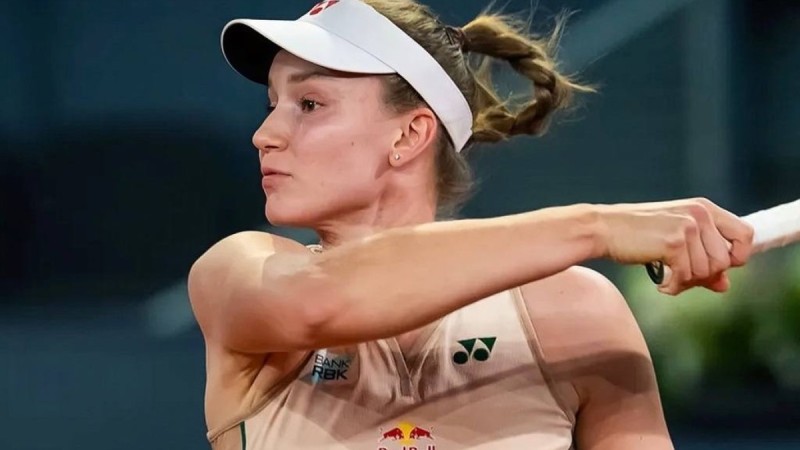 Рыбакина начала победное шествие на «тысячника» в Риме