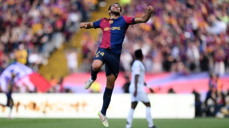"Барса" обыграла "Реал" и упрочила лидерство в Ла Лиге