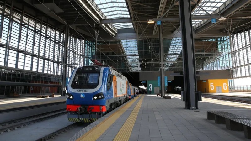 Поезда с третьей полкой запретят в Казахстане