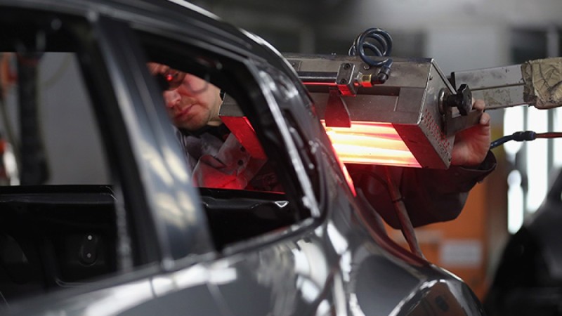 Nissan уволит около 20 тысяч сотрудников