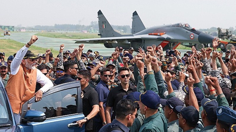 Моди заявил, что ВС Индии взяли верх над Пакистаном