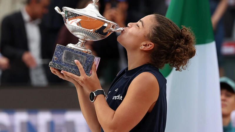Паолини выиграла супертурнир в Риме и войдет в топ-4
