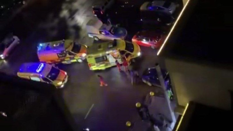 Двух мужчин пырнули ножом во время массовой драки в Алматы