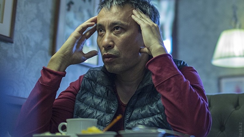 Почему эмигрировал Ермек Турсунов? Мнение мажилисменов