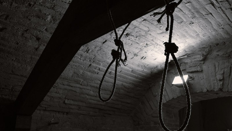 Мужчина зарезал супругу и наложил на себя руки в Таразе