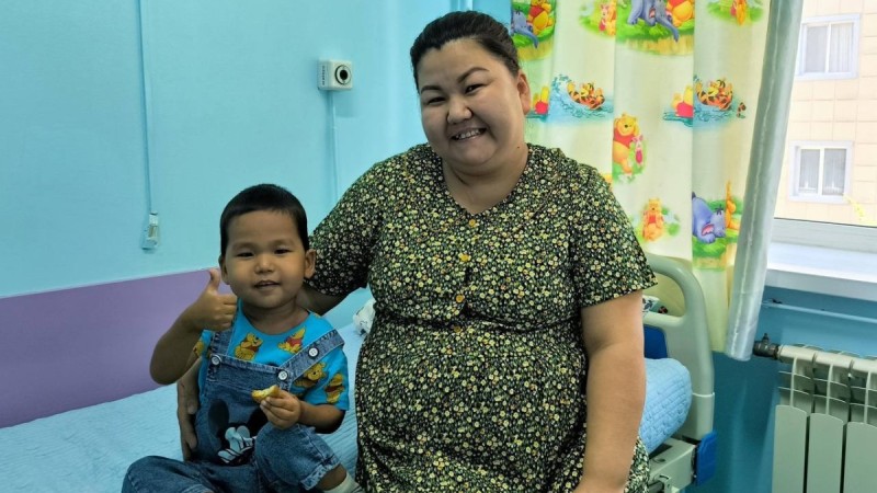 Хирурги восстановили кишечник трехлетнему мальчику в Алматы