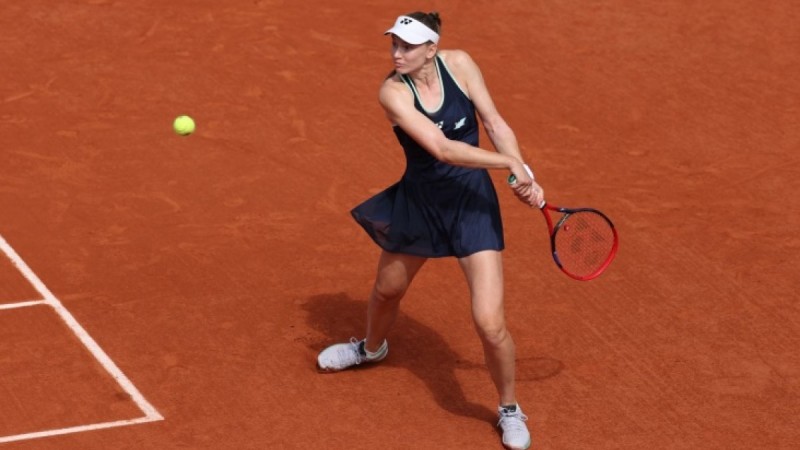Рыбакина с трудом одолела 202-ю ракетку мира на старте «Ролан Гаррос»
