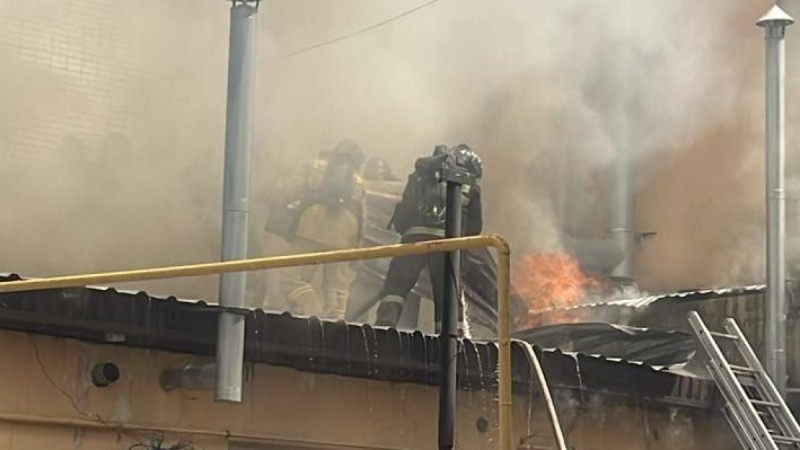 Два человека пострадали при взрыве баллона в Актобе