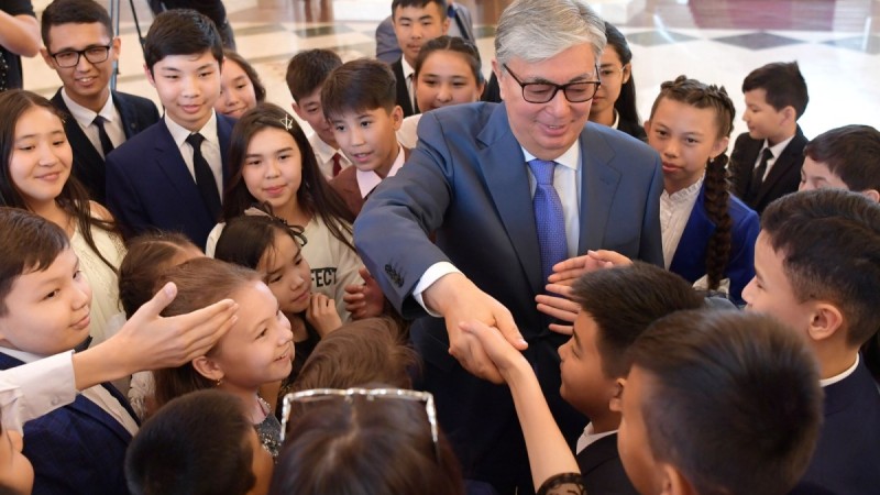 Токаев поздравил с Днем защиты детей