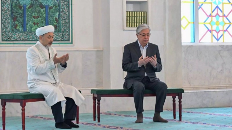 Токаев поздравил мусульман с праздником Курбан айт