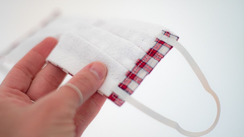 "Воняет до тошноты". Причину зловонного запаха в Актобе выяснили экологи