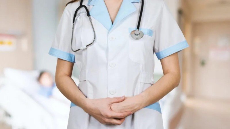 Медсестра спасла пассажира на борту самолёта