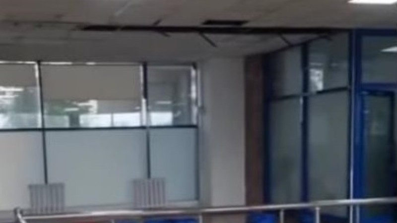 Дожди затопили аэропорт Атырау