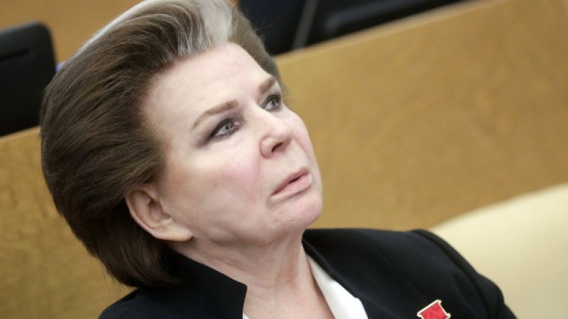 Первая женщина-космонавт почувствовала себя плохо на заседании Госдумы