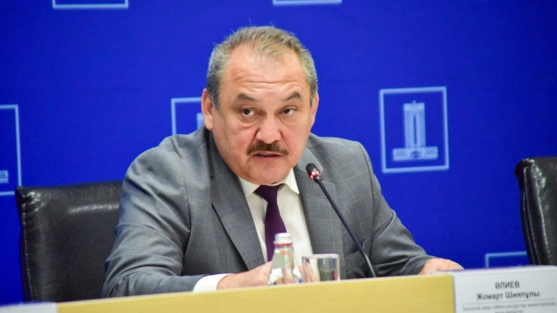 Минэкологии отрицает наличие нефтяных пятен на Каспии