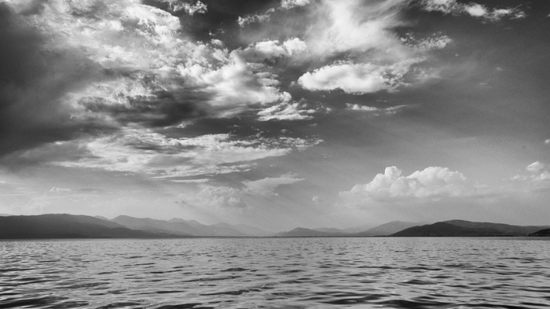 Подросток и мужчина утонули на озере Сайран в Алматы