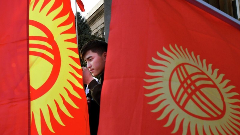 В Кыргызстане повышают статус госязыка над русским