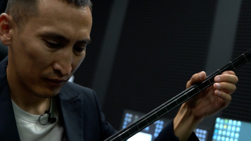 Миллион просмотров за два дня и благословение от Марата Омарова: как домбрист из Астаны покорил Тик-Ток