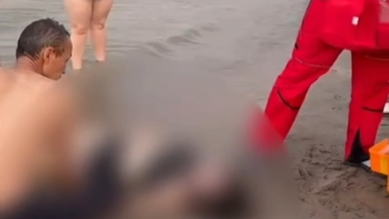 На глазах у мажилисмена в Конаеве утонула женщина