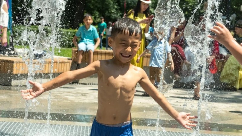 Почему нельзя купаться в городских фонтанах