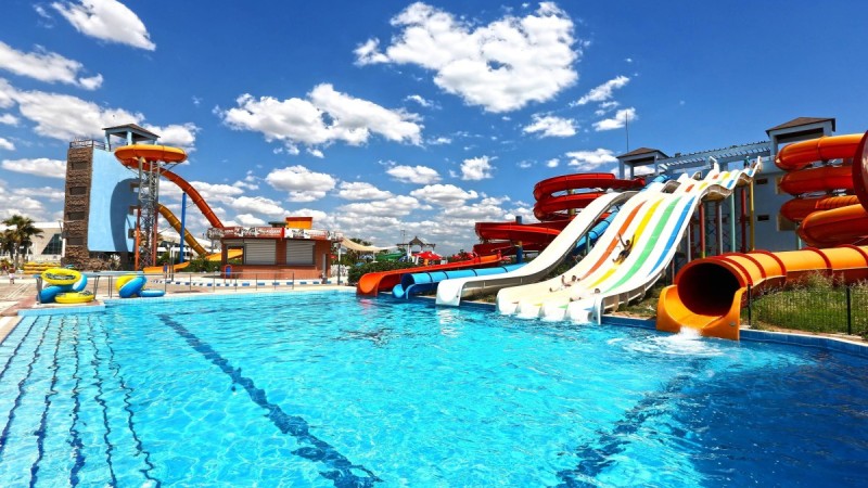 Отравление хлором в Атырау: директора аквапарка взяли под стражу