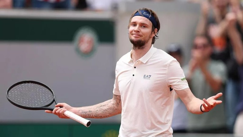 Бублик посвятил победу в Гштааде маме