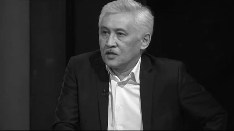 Умер известный журналист Мухтар Туменбай