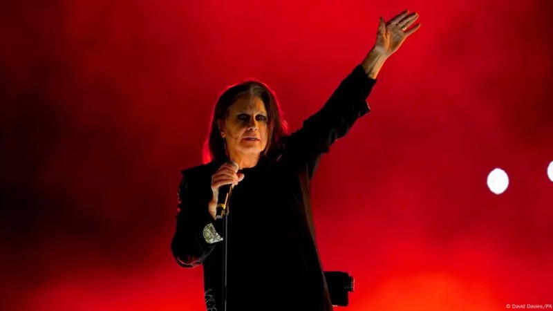 Умер британский рок-музыкант Оззи Осборн