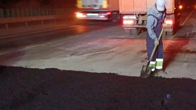 Жара повредила асфальт в Туркестанской области