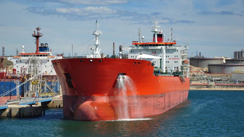 Экспорт казахстанской нефти через российские порты возобновлен