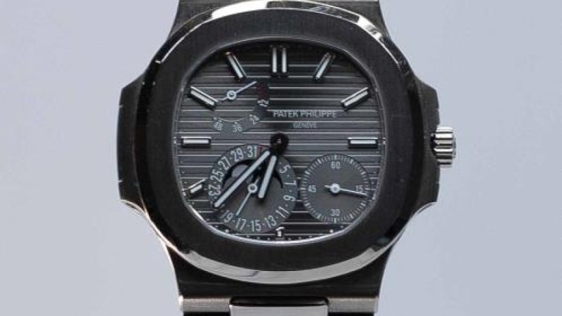 Элитные часы казахстанских олигархов ушли с молотка за 117 млн тенге